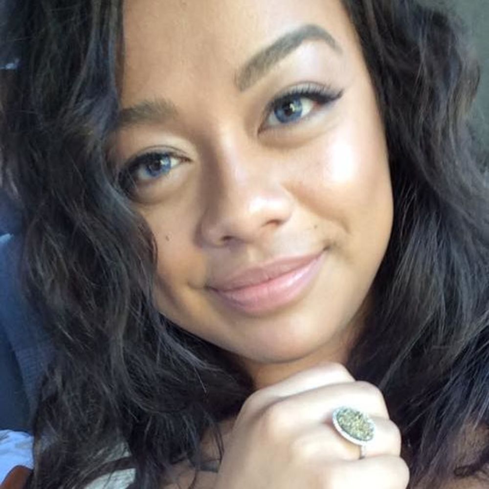 Meet your Posher, Desiree